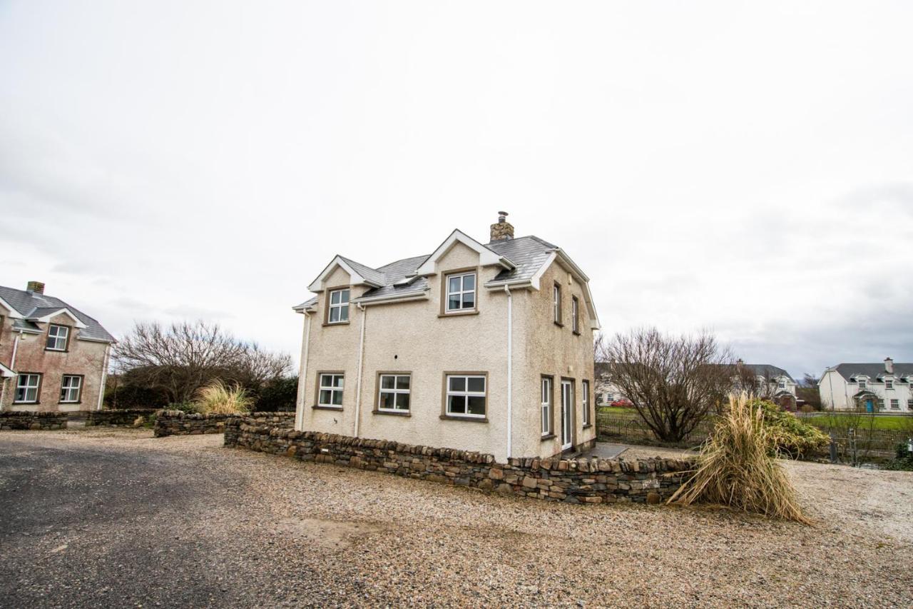 Beautiful Coastal House At The Drowes Rivermouth Бундоран Екстериор снимка